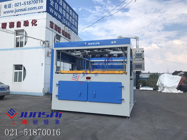 如何選擇全自動真空吸塑機(jī)廠家